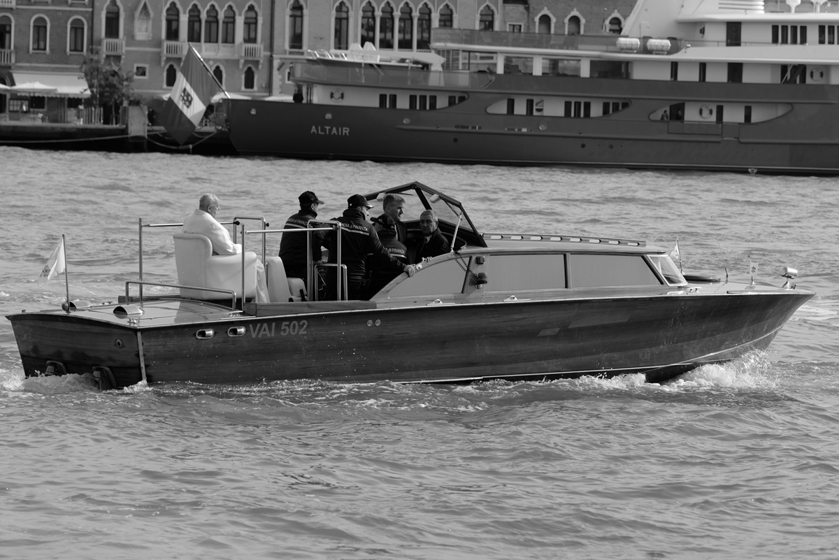papa-francesco-oggi-in-visita-a-venezia-dalla-giudecca-a-piazza-san-marco