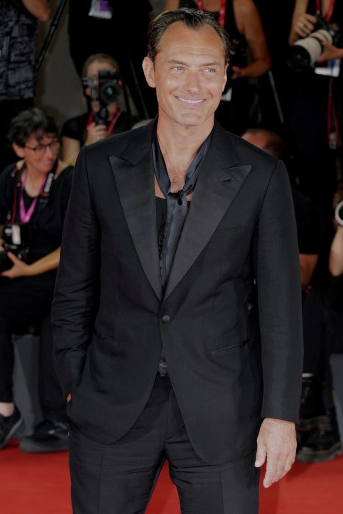 jude-law-venice-film-festival-2024-01