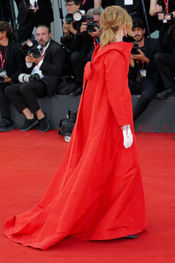 Isabelle Huppert - Balenciaga 11 - Festival 2024