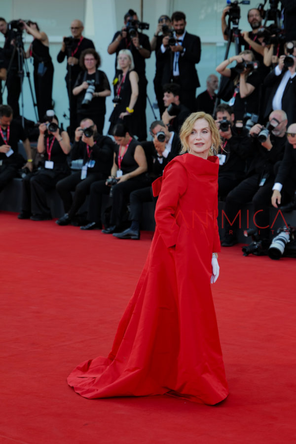 Isabelle Huppert - Balenciaga 15 - Festival 2024