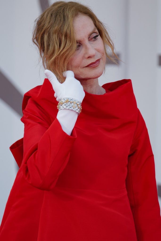 isabelle-huppert-celebrities-venice-film-festival-2024-barbara-pigazzi-photo