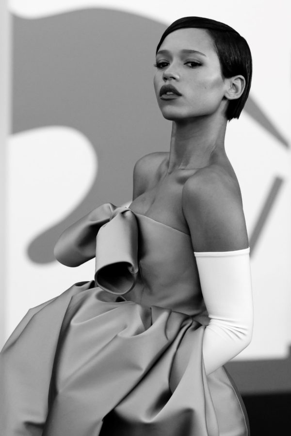 T-shirt Taylor Russell Celebrities in black - Animica Icons - Image 3