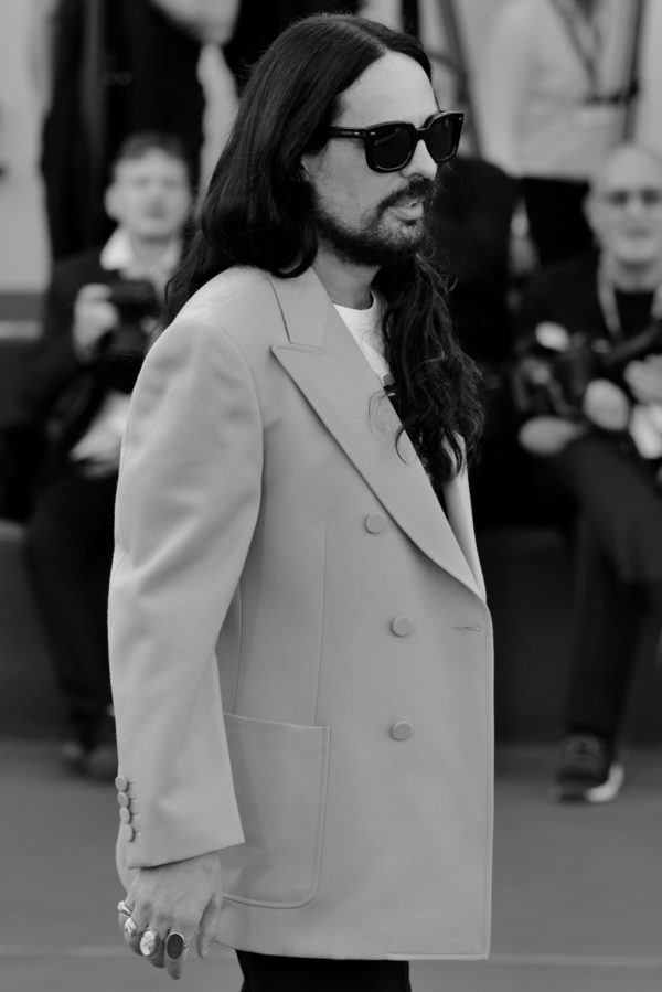 alessandro-michele-stilista-gucci-2022-venice-film-festival-79-studio.animica-venice-04