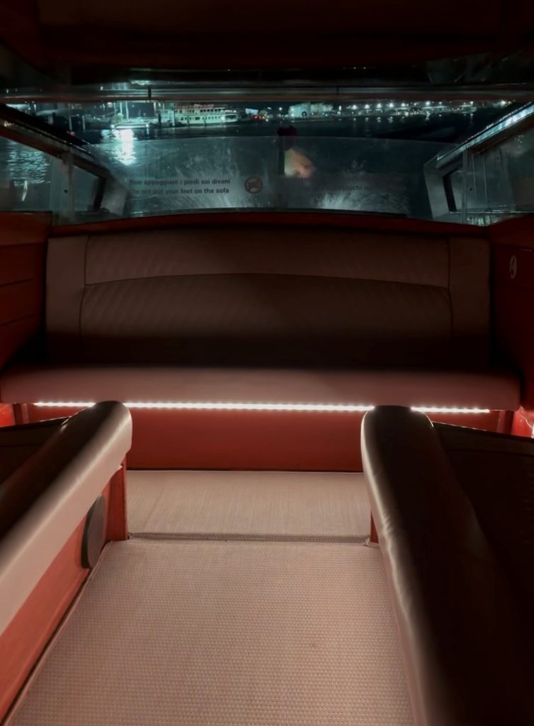 Luxury-Water-Taxi-Shooting-service-studio-animica
